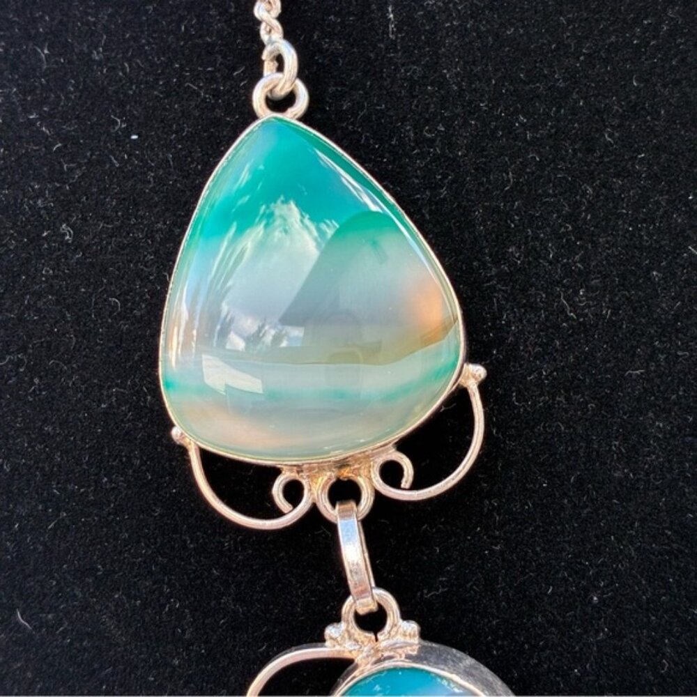 Green Botswana Agate Gemstone Hand Crafted Necklace - Picture 2 of 10